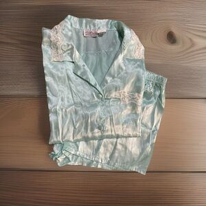 Vintage Kathryn 2 piece Pajama Shorts Set Sea Foam Mint Green Silky Lace Medium‎